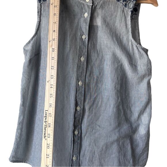 Women’s sleeveless blue blouse light fabric striped floral line design S. - Picture 4 of 12